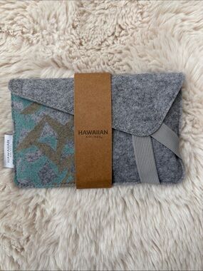 Hawaiian Airlines Toiletry Pouch